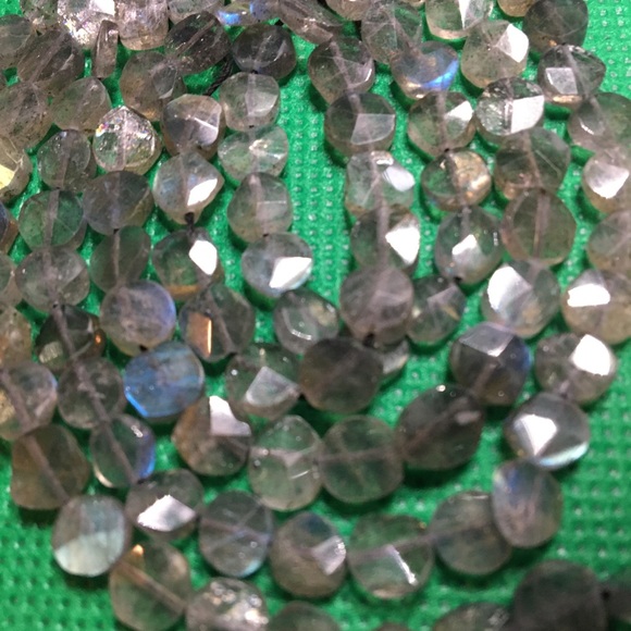 Labradorite beads - Picture 7 of 7